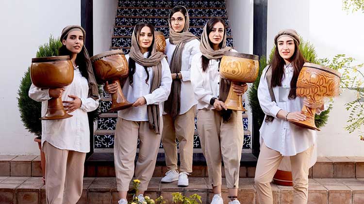 نوازندگان زن تنبک