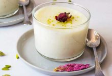 2 طرز تهیه فرنی ساده خانگی با نشاسته (فوق خوشمزه)